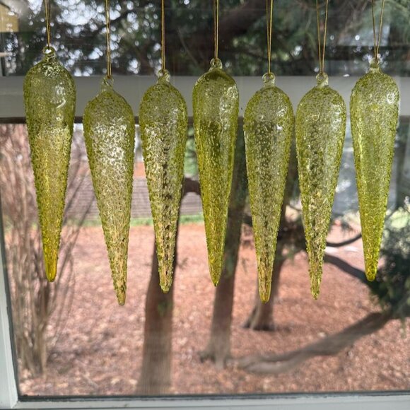 7 Vintage Hand Blown Tear Drop Icicles Sugared Green Celadon 8" Long - Picture 2 of 9